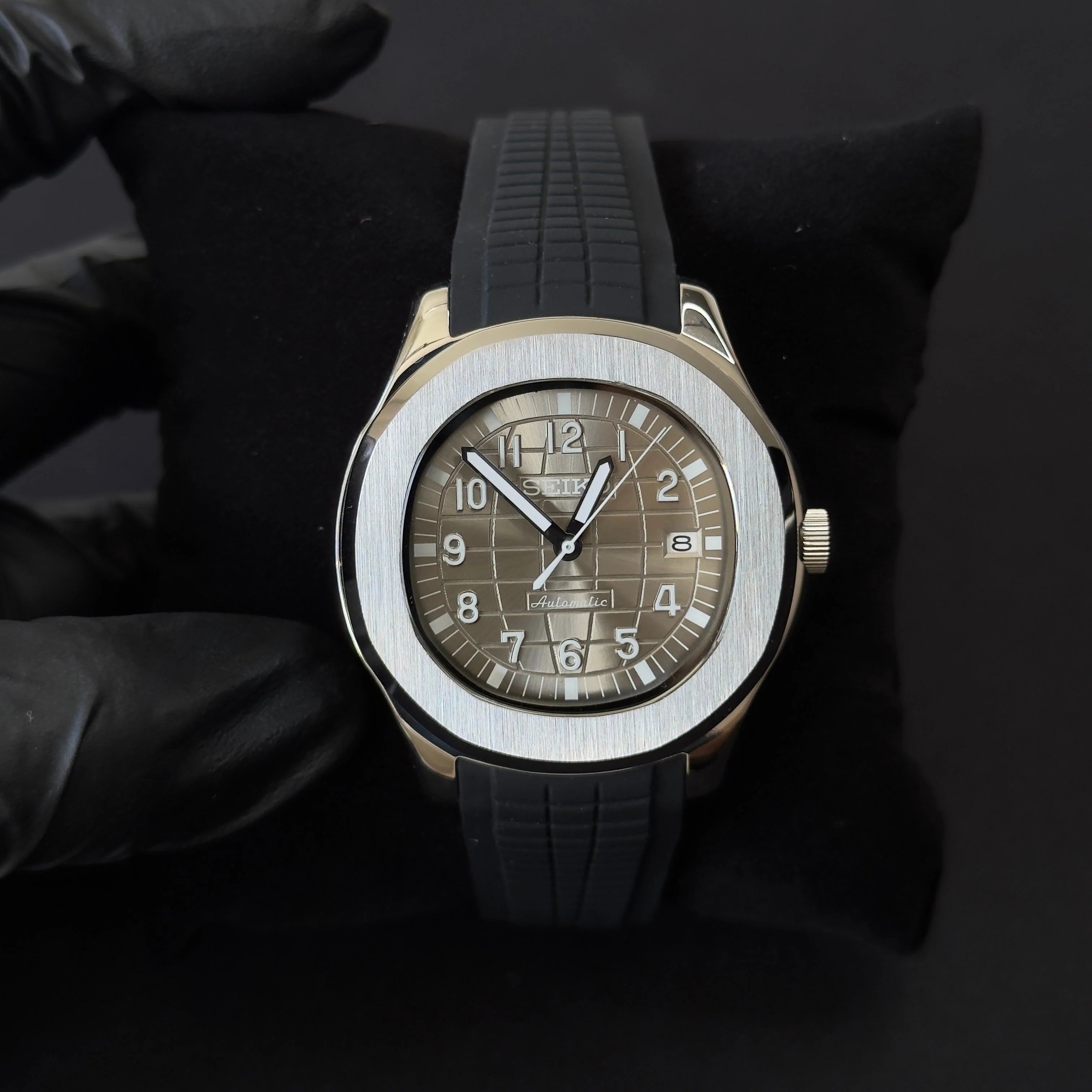 Aquanaut Titanium Silver - GodTierMods